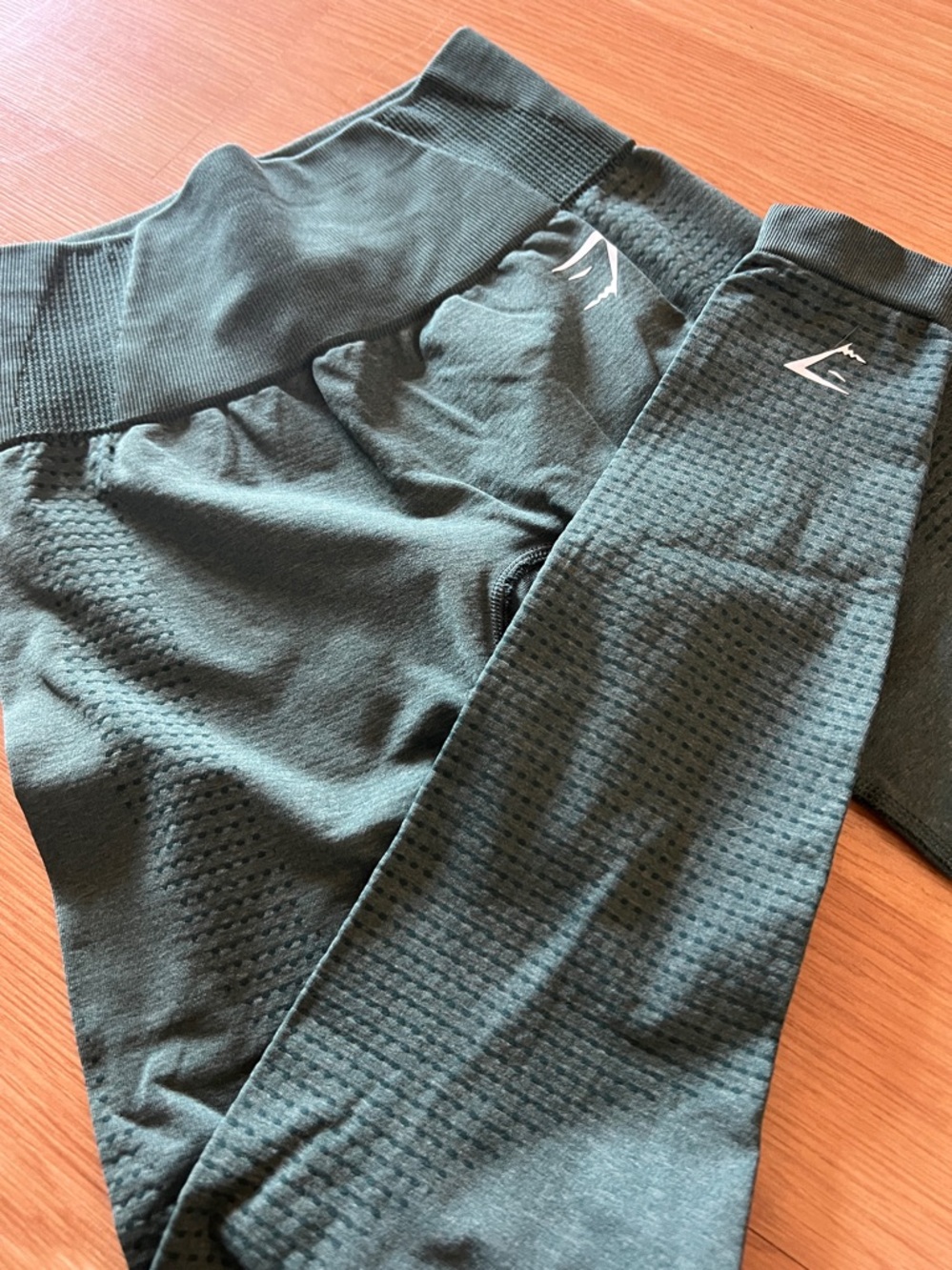 Gymshark VITAL Seamless 2.0 Hunter Green Leggings - XS